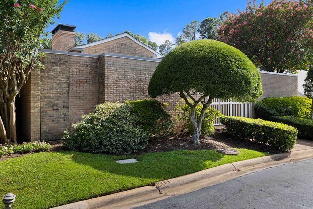 30 Palisades Blvd, Longview, TX 75605