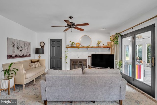 2242 SCOTLAND ROAD, Chambersburg, PA 17201