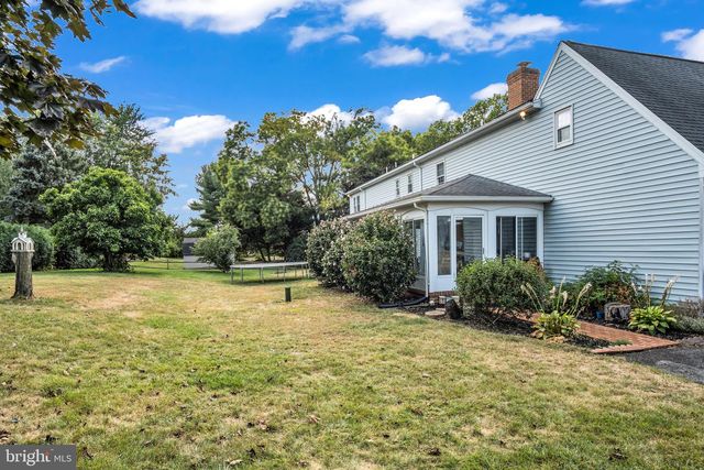 2242 SCOTLAND ROAD, Chambersburg, PA 17201