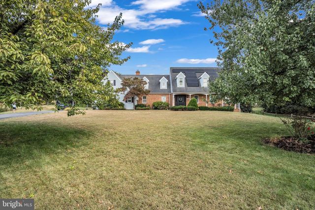 2242 SCOTLAND ROAD, Chambersburg, PA 17201