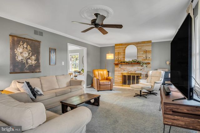 2242 SCOTLAND ROAD, Chambersburg, PA 17201