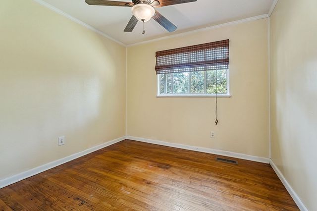 135 Young Mill Ln, Cookeville, TN 38501