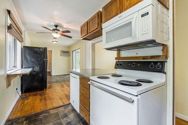 135 Young Mill Ln, Cookeville, TN 38501