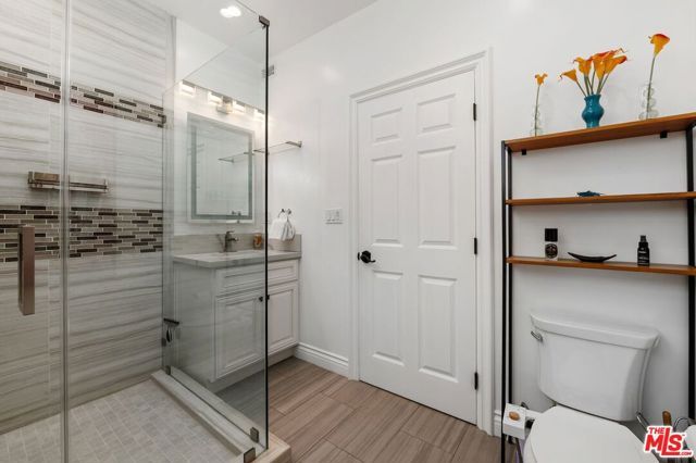 1568 S Point View Street, Los Angeles, CA 90035