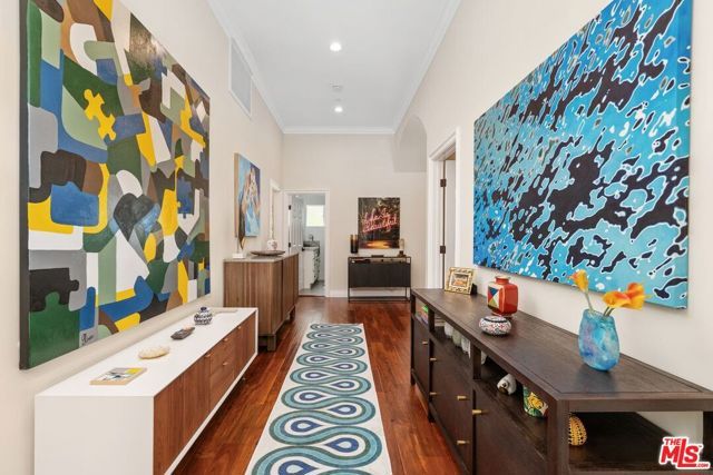 1568 S Point View Street, Los Angeles, CA 90035