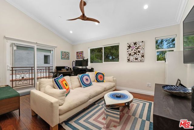 1568 S Point View Street, Los Angeles, CA 90035