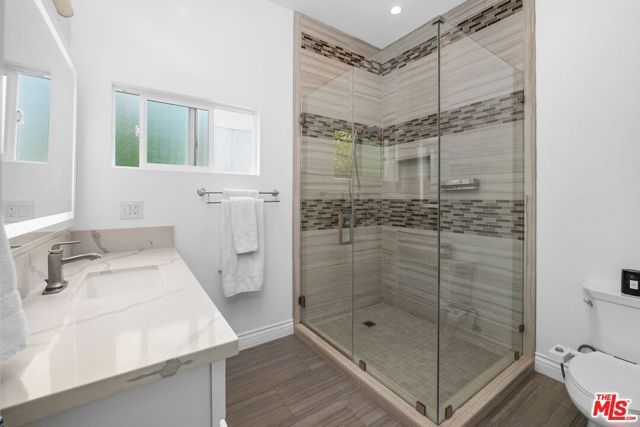 1568 S Point View Street, Los Angeles, CA 90035