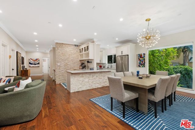 1568 S Point View Street, Los Angeles, CA 90035