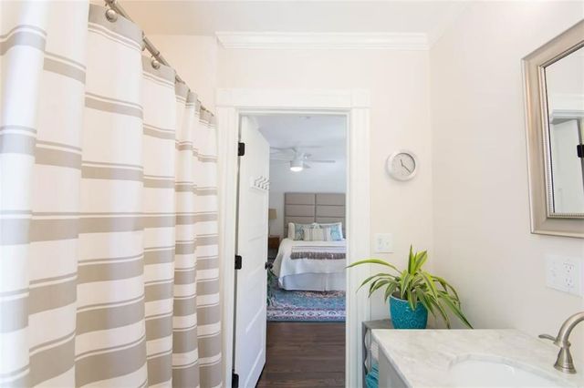 16 Carroll Avenue, Newport, RI 02840