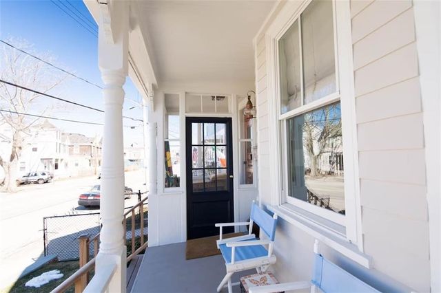 16 Carroll Avenue, Newport, RI 02840