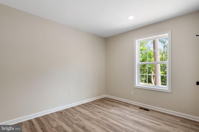 358 DAWN LN, Harpers Ferry, WV 25425