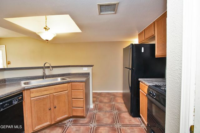 1609 JOLLA DEL SOL Court, El Paso, TX 79911