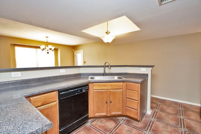 1609 JOLLA DEL SOL Court, El Paso, TX 79911