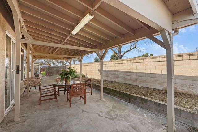 9426 Snow Creek Cir, Stockton, CA 95212