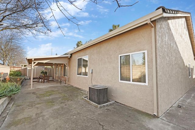 9426 Snow Creek Cir, Stockton, CA 95212