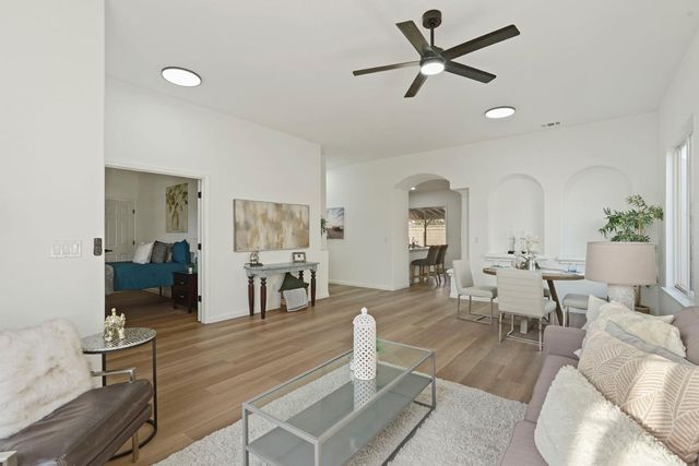 9426 Snow Creek Cir, Stockton, CA 95212