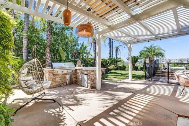 7325 Rutherford Hill Drive, West Hills, CA 91307