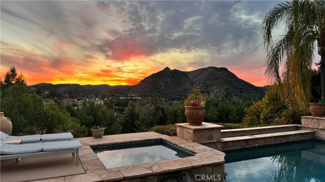 7325 Rutherford Hill Drive, West Hills, CA 91307