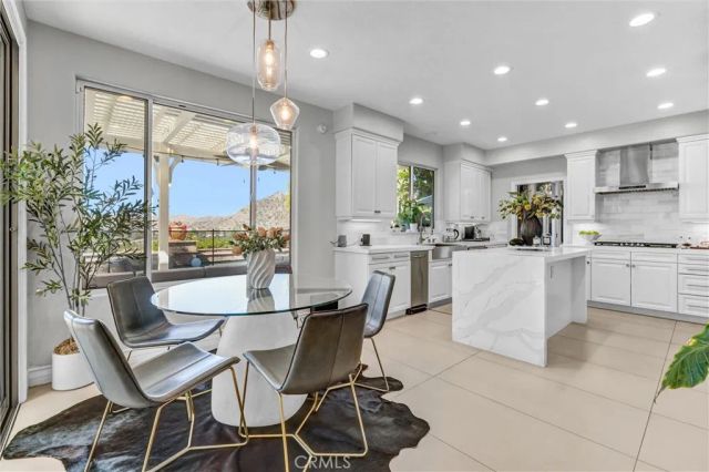 7325 Rutherford Hill Drive, West Hills, CA 91307