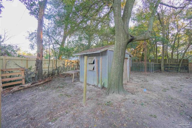 621 W Hernandez St, Pensacola, FL 32501