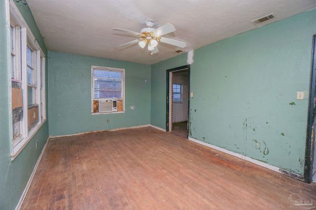 621 W Hernandez St, Pensacola, FL 32501