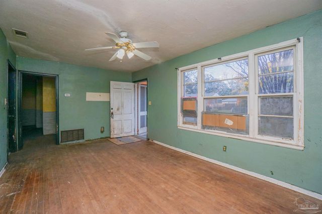 621 W Hernandez St, Pensacola, FL 32501