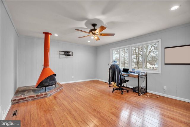 29 HARWOOD RD, Marlton, NJ 08053