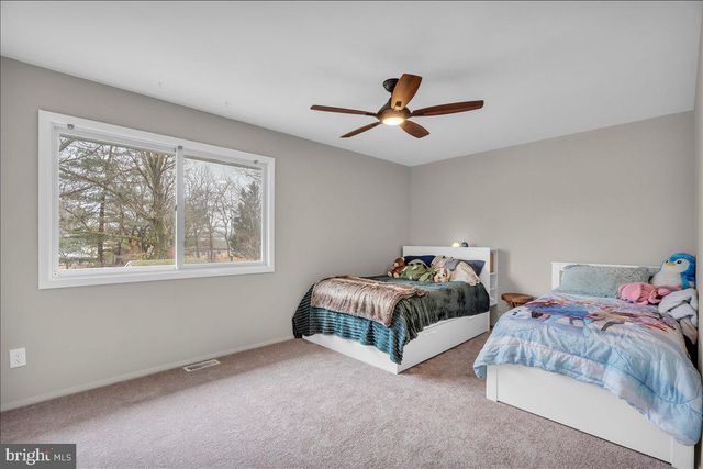 29 HARWOOD RD, Marlton, NJ 08053