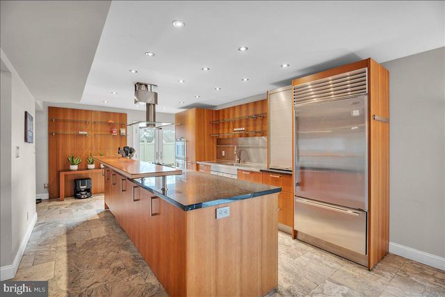 29 HARWOOD RD, Marlton, NJ 08053