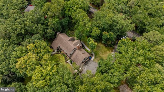 14 E CENTENNIAL DR, Medford, NJ 08055