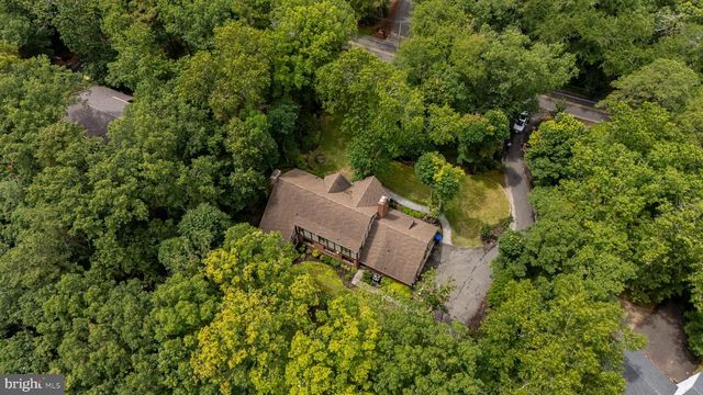 14 E CENTENNIAL DR, Medford, NJ 08055