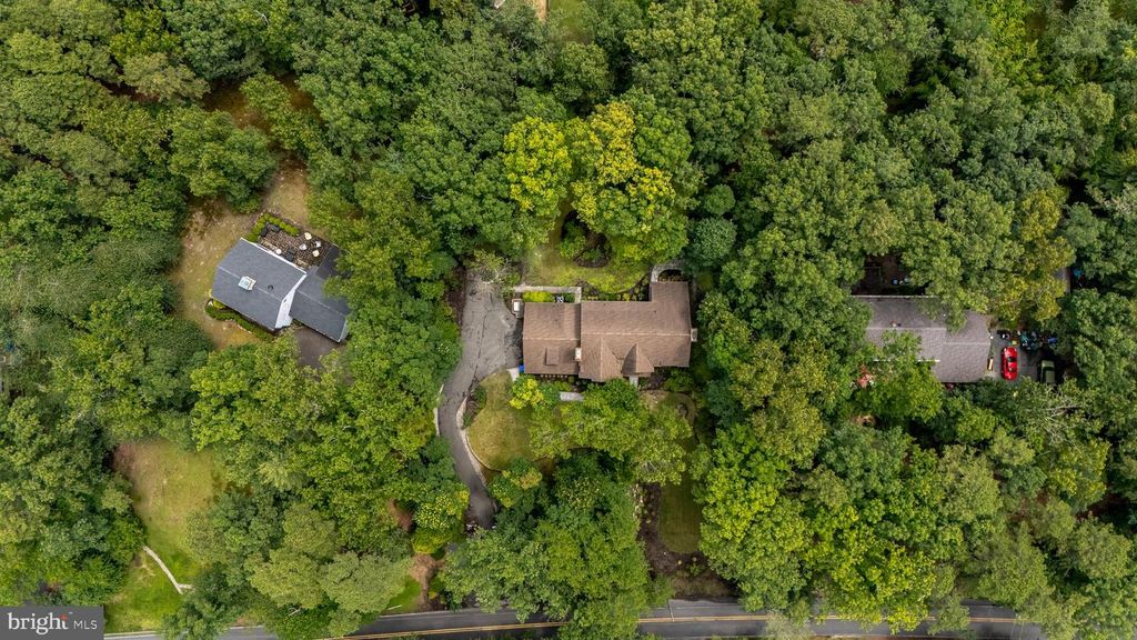 14 E CENTENNIAL DR, Medford, NJ 08055