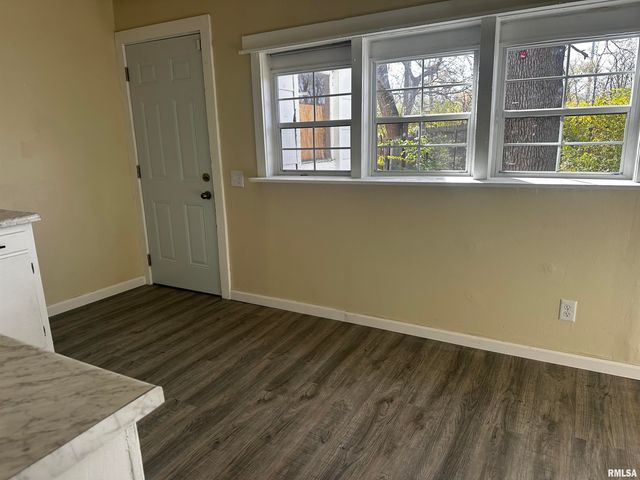 535 VAN BUREN Street, Peoria, IL 61603