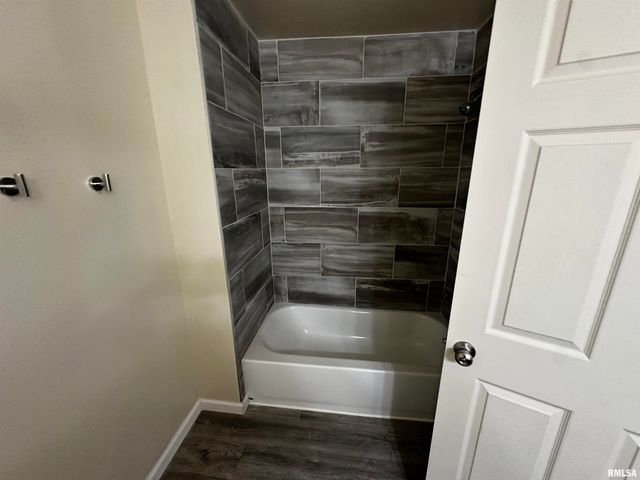 535 VAN BUREN Street, Peoria, IL 61603