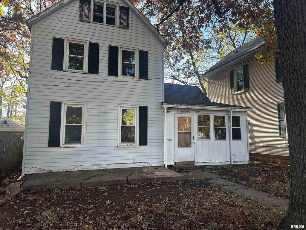 535 VAN BUREN Street, Peoria, IL 61603