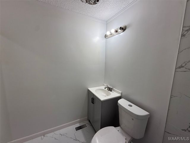 350 County Road 401 ., Selma, AL 36701