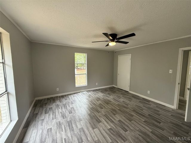 350 County Road 401 ., Selma, AL 36701