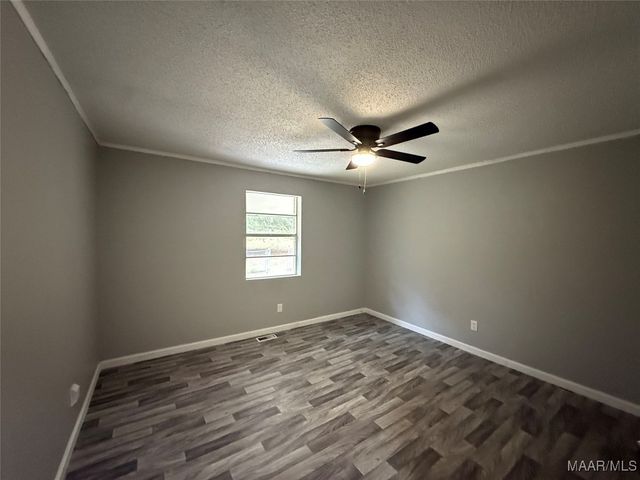 350 County Road 401 ., Selma, AL 36701