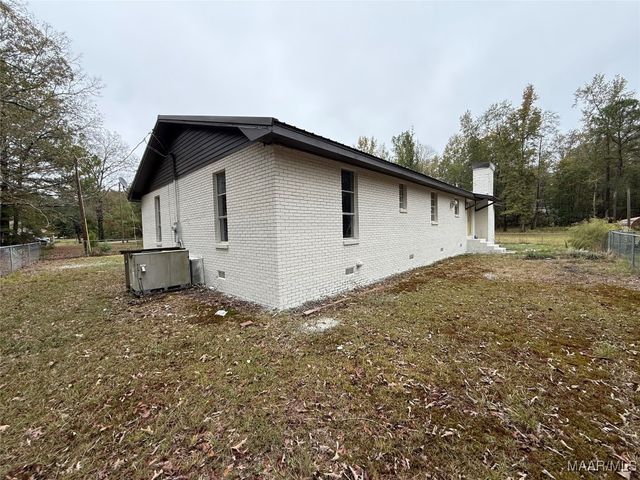350 County Road 401 ., Selma, AL 36701