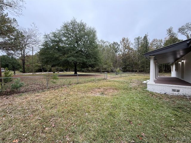 350 County Road 401 ., Selma, AL 36701