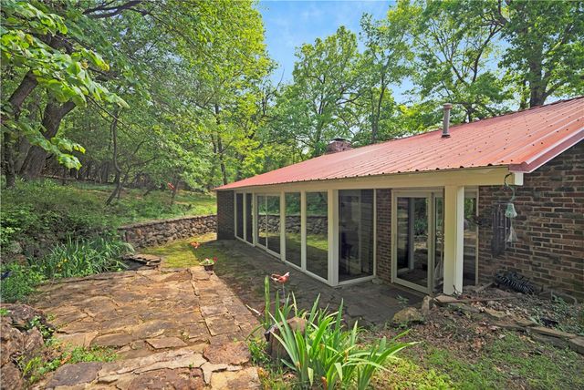 510 N Assembly Drive, Fayetteville, AR 72701