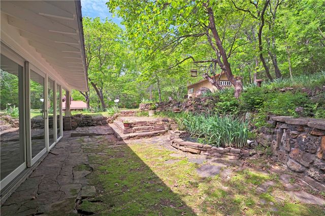 510 N Assembly Drive, Fayetteville, AR 72701