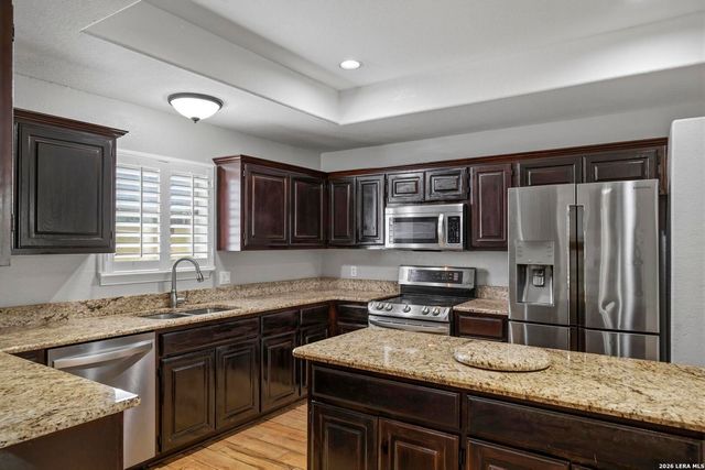 400 QUAIL RDG, La Vernia, TX 78121