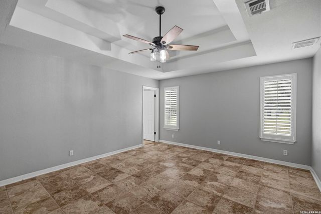 400 QUAIL RDG, La Vernia, TX 78121