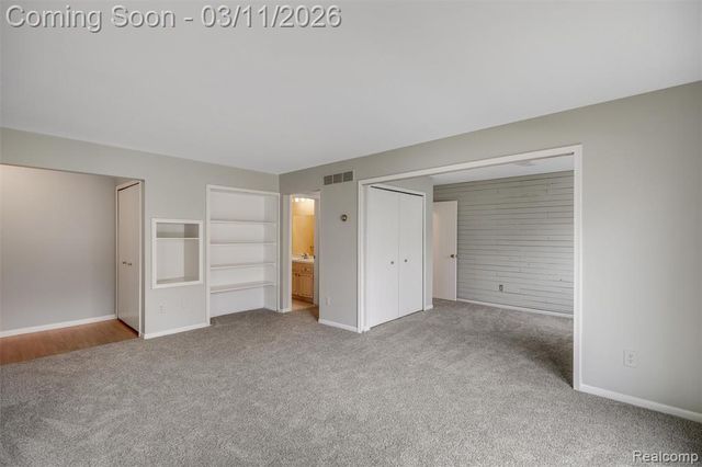 23007 Liberty Street, Saint Clair Shores, MI 48080