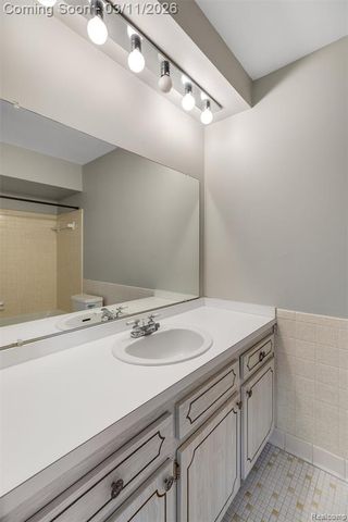 23007 Liberty Street, Saint Clair Shores, MI 48080