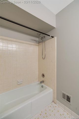 23007 Liberty Street, Saint Clair Shores, MI 48080