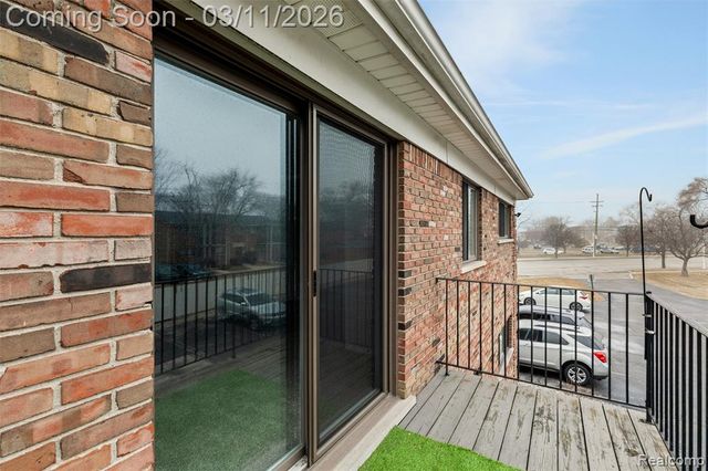 23007 Liberty Street, Saint Clair Shores, MI 48080
