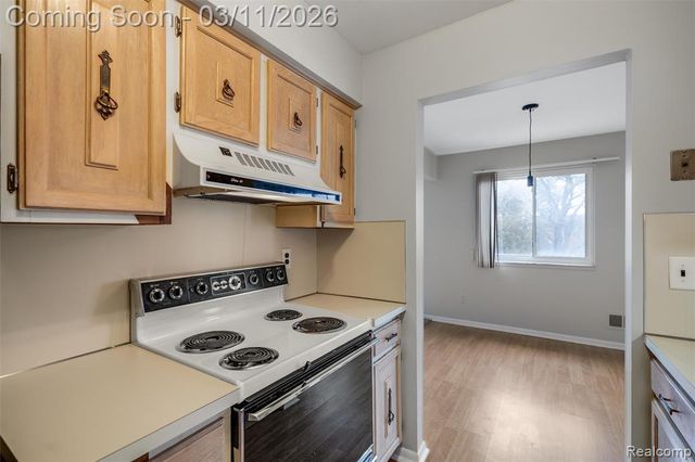 23007 Liberty Street, Saint Clair Shores, MI 48080