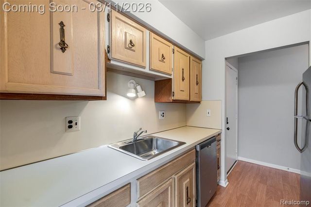 23007 Liberty Street, Saint Clair Shores, MI 48080